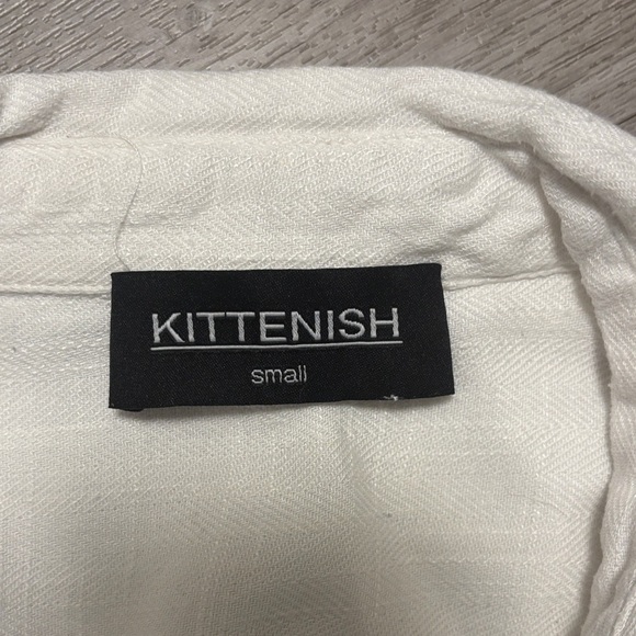 Kittenish -White Button-Down Shirt - Picture 2 of 3